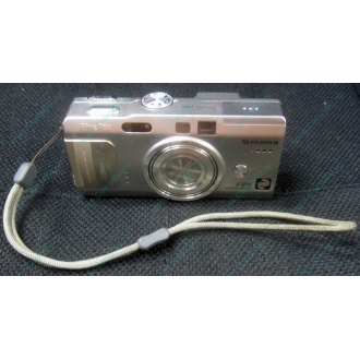 Фотоаппарат Fujifilm FinePix F810 (без зарядного устройства) - Павловский Посад